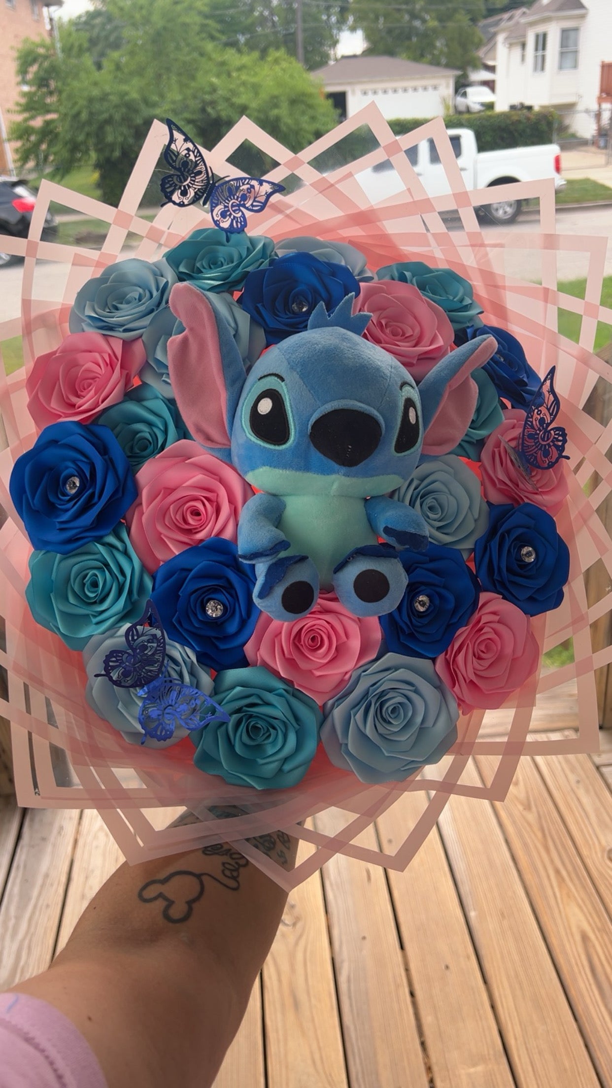 ALIEN rose bouquet